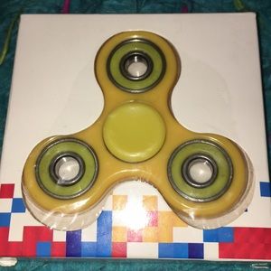 Yellow fidget spinner